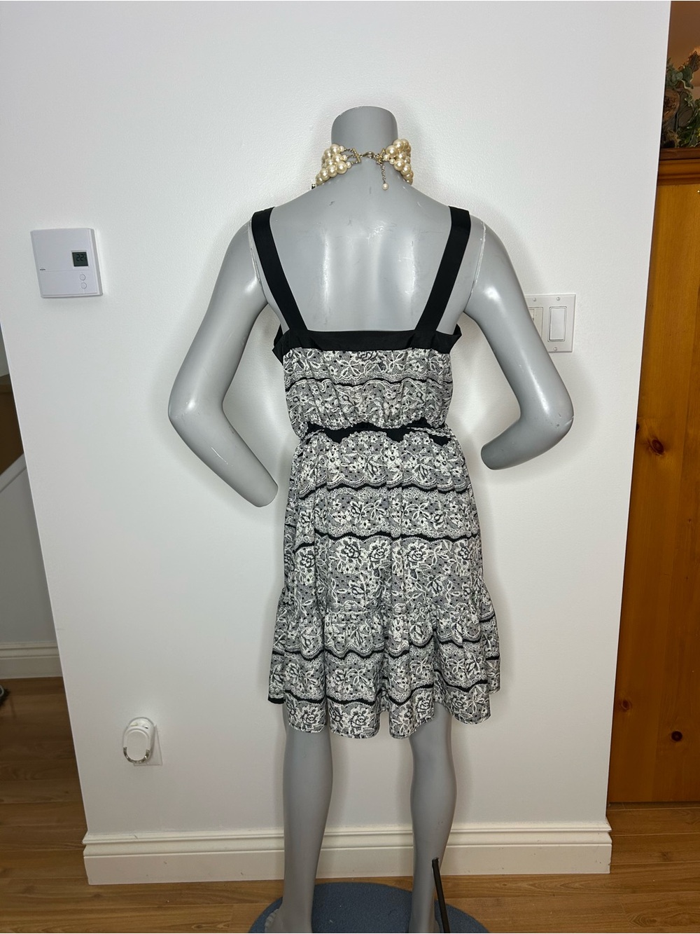 Beautiful Y.A L.A Black and White Lace-Print Smocked Mini Dress❤️L - Picture 6 of 9